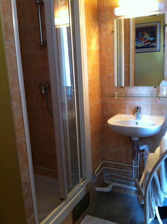 Pension Residence Du Palais Париж Экстерьер фото